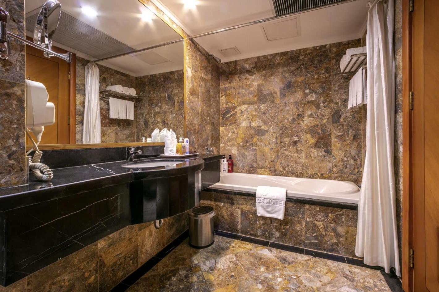 A25 Luxury Hotel Ханой Экстерьер фото